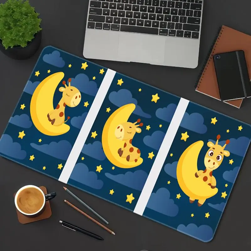 Cute Giraffe Pattern Mouse Pad, Rectangle Gaming Mouse Pad, Office Desk Keyboard Mouse Mat for Home Office Desk, Desk Accessories for Home Office