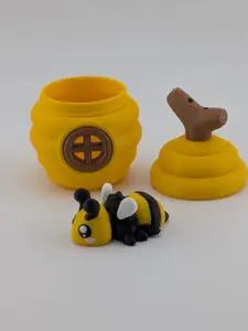 2.6 Inch Mini Beehive Keychain Storage Pot with Articulated Bumblebee Set