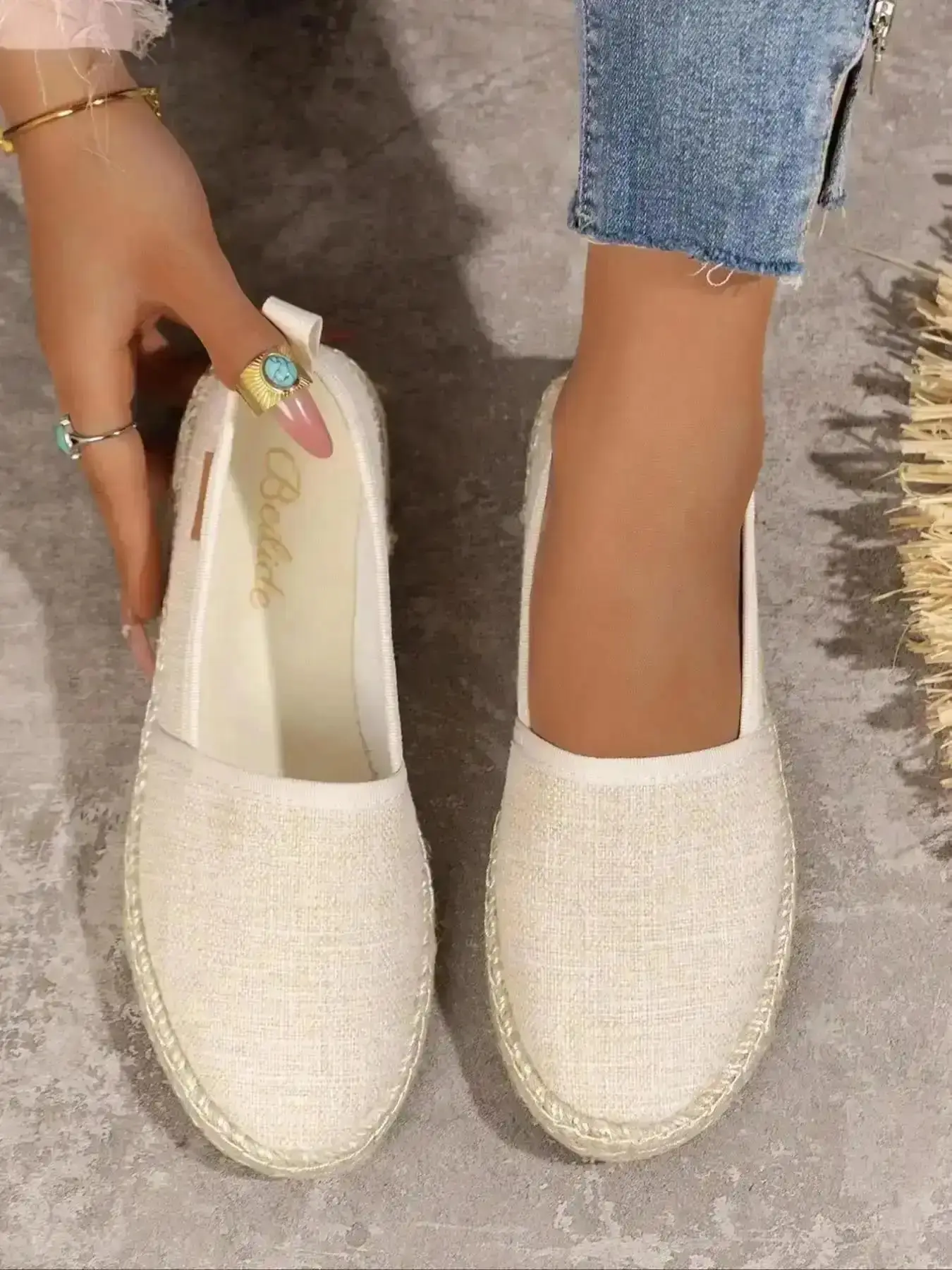 Women's Fashionable Plain Color Slip on Style Espadrilles Casual Comfortable Canvas Shoes for Daily Wear Non-slip Women Girls ladies fashion footwear" trendy smart essential modern stylish polished commuter office