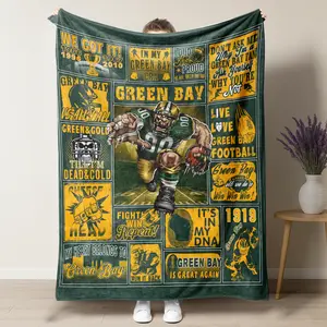 GREEN BAY  rugby-themed blanket. Warm and cozy, machine washable. An ideal Christmas gift for friends and family.