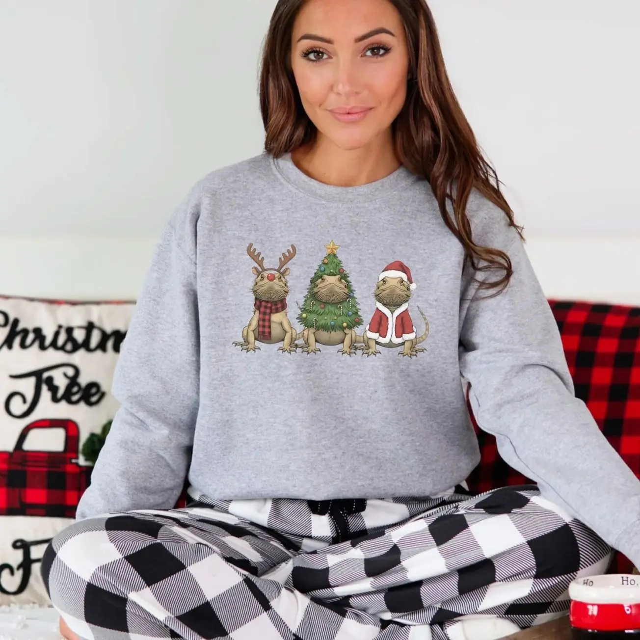 Christmas Bearded Dragon Sweatshirt, Reptile Lover Sweater, Bearded Dragon Santa Shirt, Xmas Lizard Sweatshirt, Beardie Christmas Gift, Trending Christmas Graphic Sweatshirt, Comfortable Menswear & Womenswear Top, Gift For Men And Women, Aug13