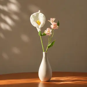 1/4Pcs Handmade Real Touch Calla Lily Artificial Flowers, Handcrafted Fabric Faux Silk Flowers with Stems, Lifelike Wedding Bouquet Centerpiece Arrangement, Waterproof Fake Flowers for Home Garden Decor Mother’s Day Gift