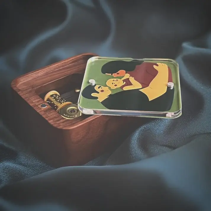 Donuma Custom Photo Frame Music Box with Personalized Engraving - "Naomi" Model