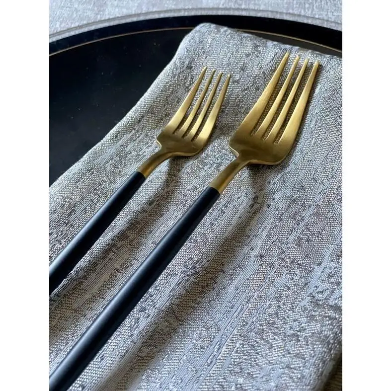 Gold Champagne Napkins (6 Count)