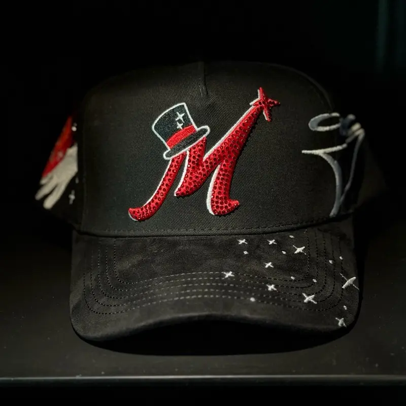 Mago 31 hats rojo