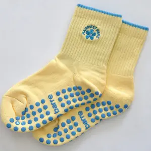 Happiest Here Grip Socks - Yellow/Blue