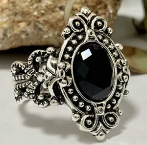 Boho Black Statement Ring for Women, Round Minimalist Fashion Jewelry, Party Accessory