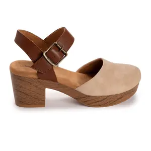Women's Merritt Closed Toe Quarter Strap Shoe Women's Merritt Closed Toe Quarter Strap Shoe
