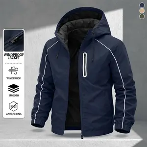 Men's casual hooded jacket, comfortable and skin-friendly fabric, windproof and wear-resistant, striped and multi-pocket design, suitable for outdoor camping, mountain climbing, daily commuting, sports and leisure wear, suitable for spring and summer wear