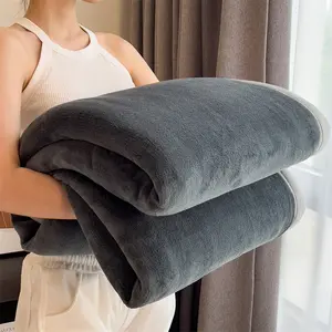 1pc Soft Coral Fleece Blanket, Lightweight Cozy Blanket, Soft Comfy Blanket, Double-sided Fleece Blanket, Lightweight All-season Sofa Bed Office Heating Blanket, Machine Washable, Suitable for Office, Bedroom, Travel, Camping, Perfect Gift