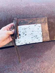 Cowhide Leather Trim Wristlet - Versatile Detachable Wristwear with Zipper Closure & Credit Card Holder for Stylish Outfits