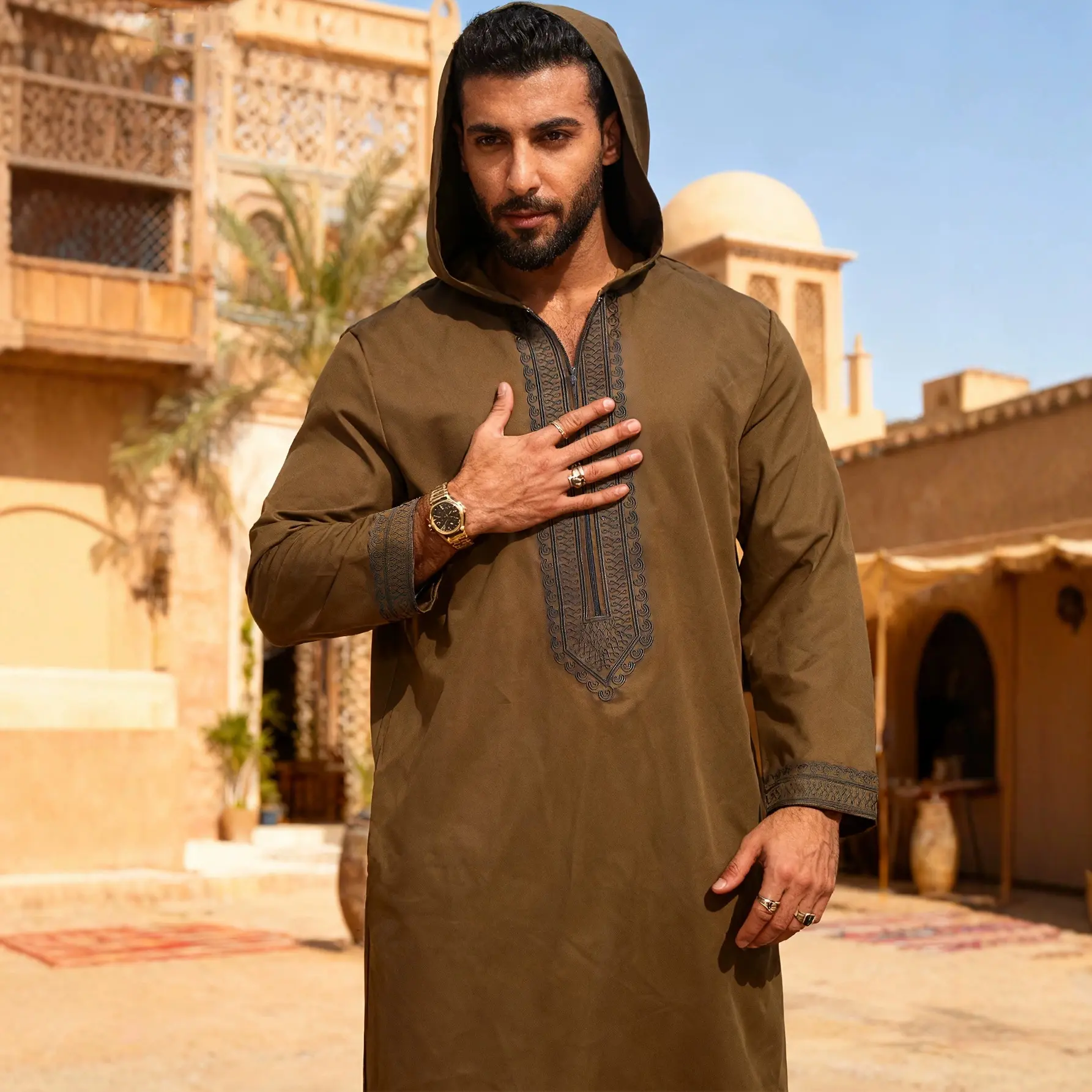 Men's clothing with embroidered long sleeves, casual hooded design with zipper, in stock