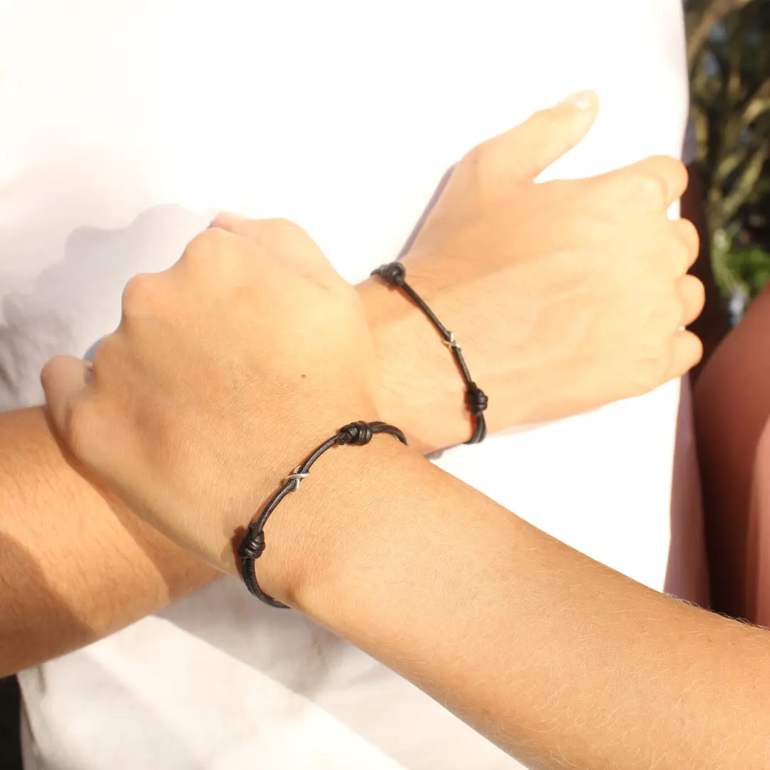 Matching Couple Infinity Bracelets - Vows of Eternal Love - Unisex Leather Bracelet for Men & Women - Pulseras Para Parejas