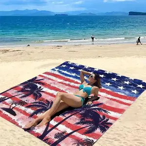 American Flag and Coconut Tree Printed Microfiber Beach Towel, Microfiber Towels - Quick-Drying, Large-Sized Rectangular Bath Towel, Lightweight and Sand-Resistant, Suitable for Surfing, Yoga, Summer Beaches - Machine-Washable Polyester Towel