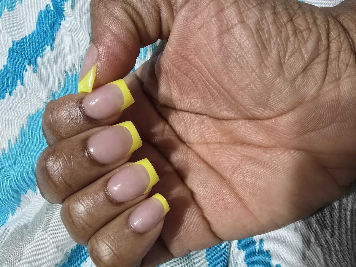 Item: Short Square【Pink Neon】15Sizes 210Pcs