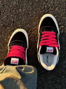 Hnly Cln Streetwear Cartoon Design Low Top Skate Shoes for Men and Women, Embroidered Casual Sneakers, Non-Slip Durable Stylish Footwear