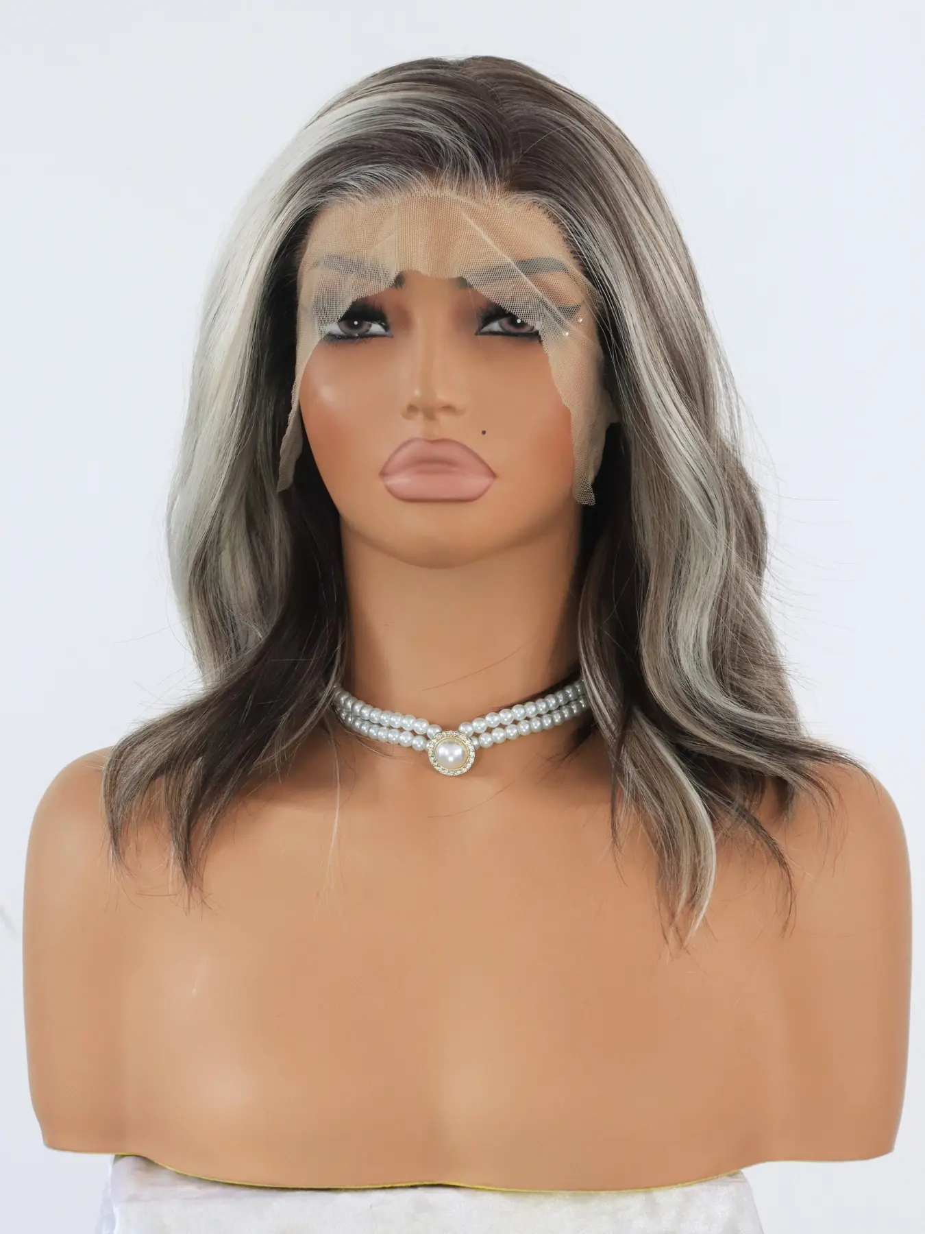 MACA BAKA Brielle Iced Brown Ash Blonde Highlight Short Bob Lace Front Wig with Scandinavian Hairline Zero Fuss Glow Up Low Density 12 Inch Short Natural Wavy HD Synthetic Lace Front Wigs for Women Pre Plucked