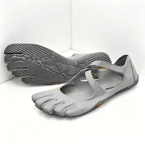Barefoot Five Fingers Minimalist Shoes – Your Perfect Pick for Yoga, Pilates & Outdoor Workouts! Non-slip, Ultra-breathable & Trendy.