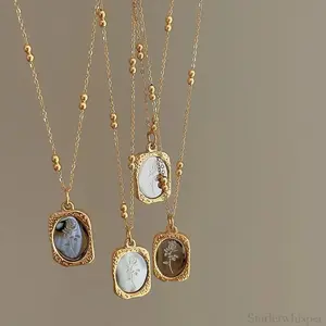 Titanium Steel Magic Mirror Rose Flower Pendant Necklace, Retro French Embossed Square Clavicle Chain, Stylish Women's Jewelry, Perfect Anniversary, Birthday & Mother's Day Gift for Her