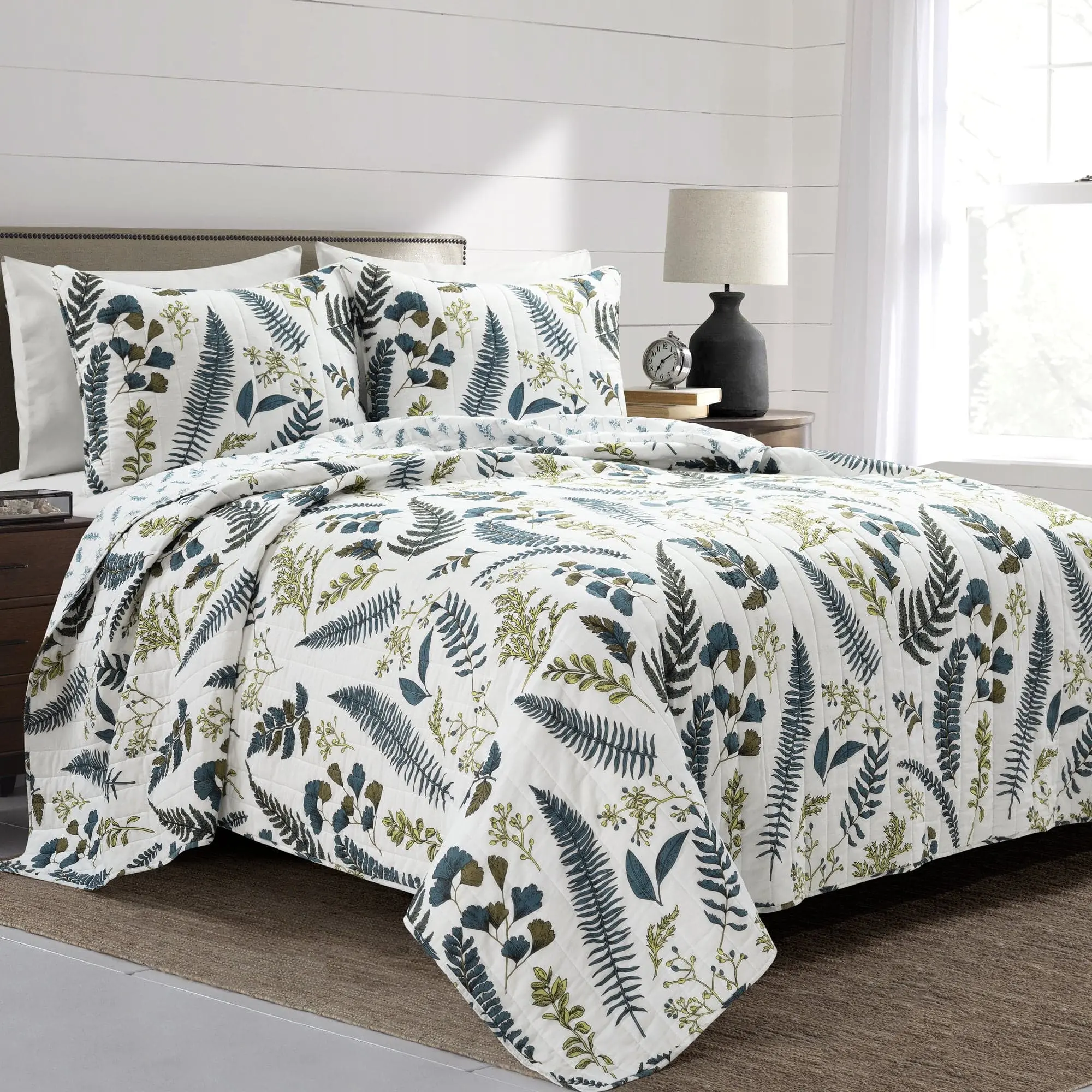 Lush Decor Devonia Bohemian Soft Comfy Printed Cotton Quilt 3-Piece Set, Reversible Leaves & Flowers Pattern, Full/Queen/King, OEKO-TEX Certified, Machine Washable, Bohemian Quilt Set, Printed Bedding Set