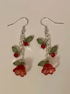 Sweet Fashion Lily Acrylic Leaf Long Chain Fringe Earrings, Cute Women's Casual Vacation Party Flower Earrings, Unique Design, Versatile Earrings, Boho Style Jewelry