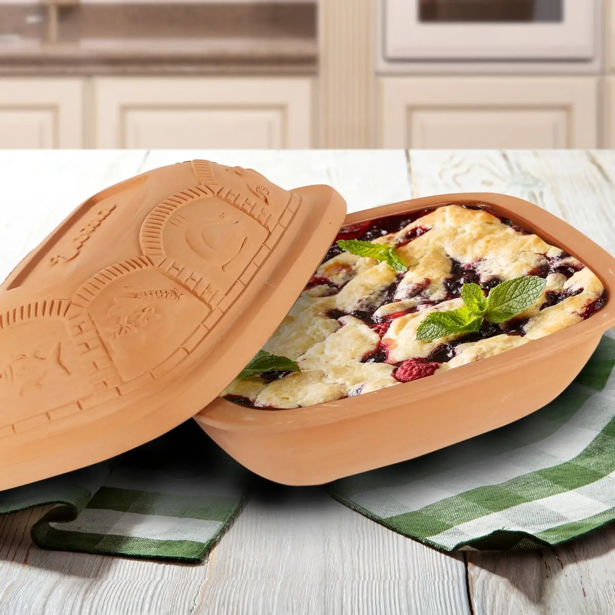 Reston Lloyd, Ltd. Traditional Rectangular Eurita Clay Roaster - 3-Quart Roasting Pan with Embossed Lid for Home Cooking