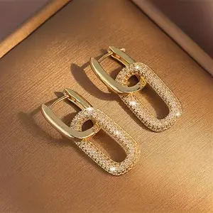 Chic Geometric Hoop Earrings with Sparkling Rhinestones - Versatile & Luxurious, Perfect for Casual Attire or Parties