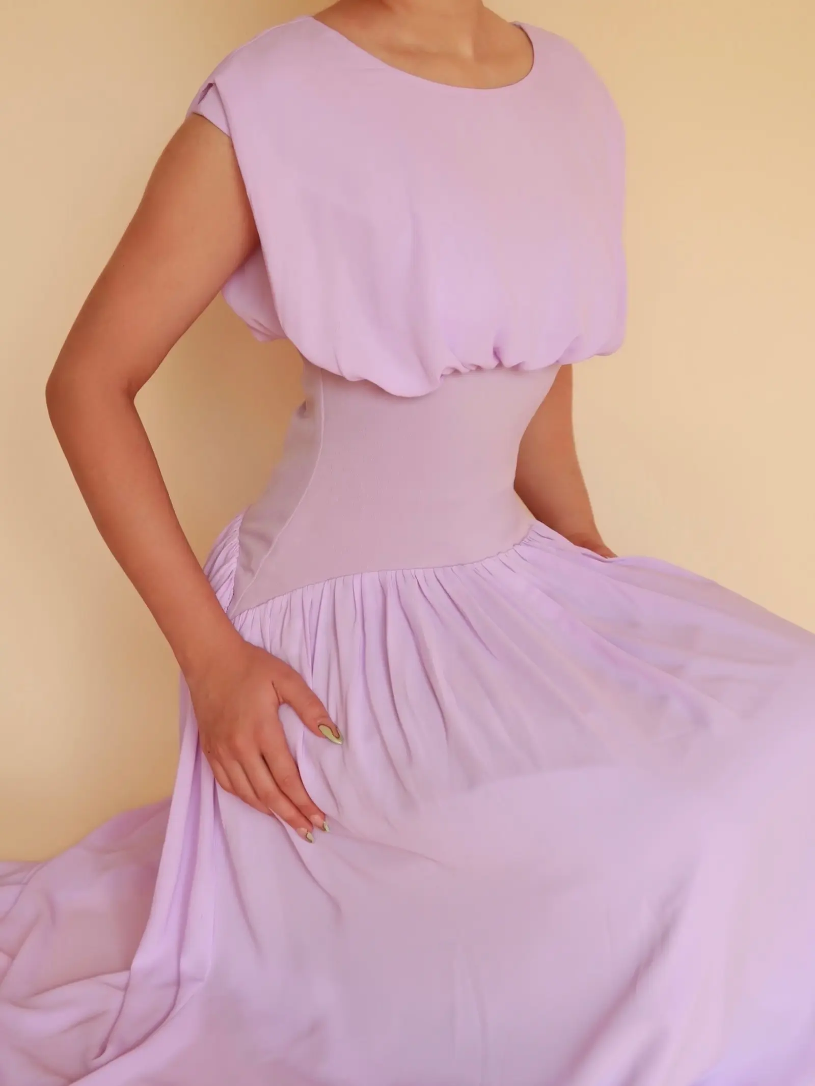 Maxi Dress with Cinched Waist and Flare Hem Comfortable Stretch Polyester for Every Body Type Summer Casual Elegance Soft Fabric Women's Wear