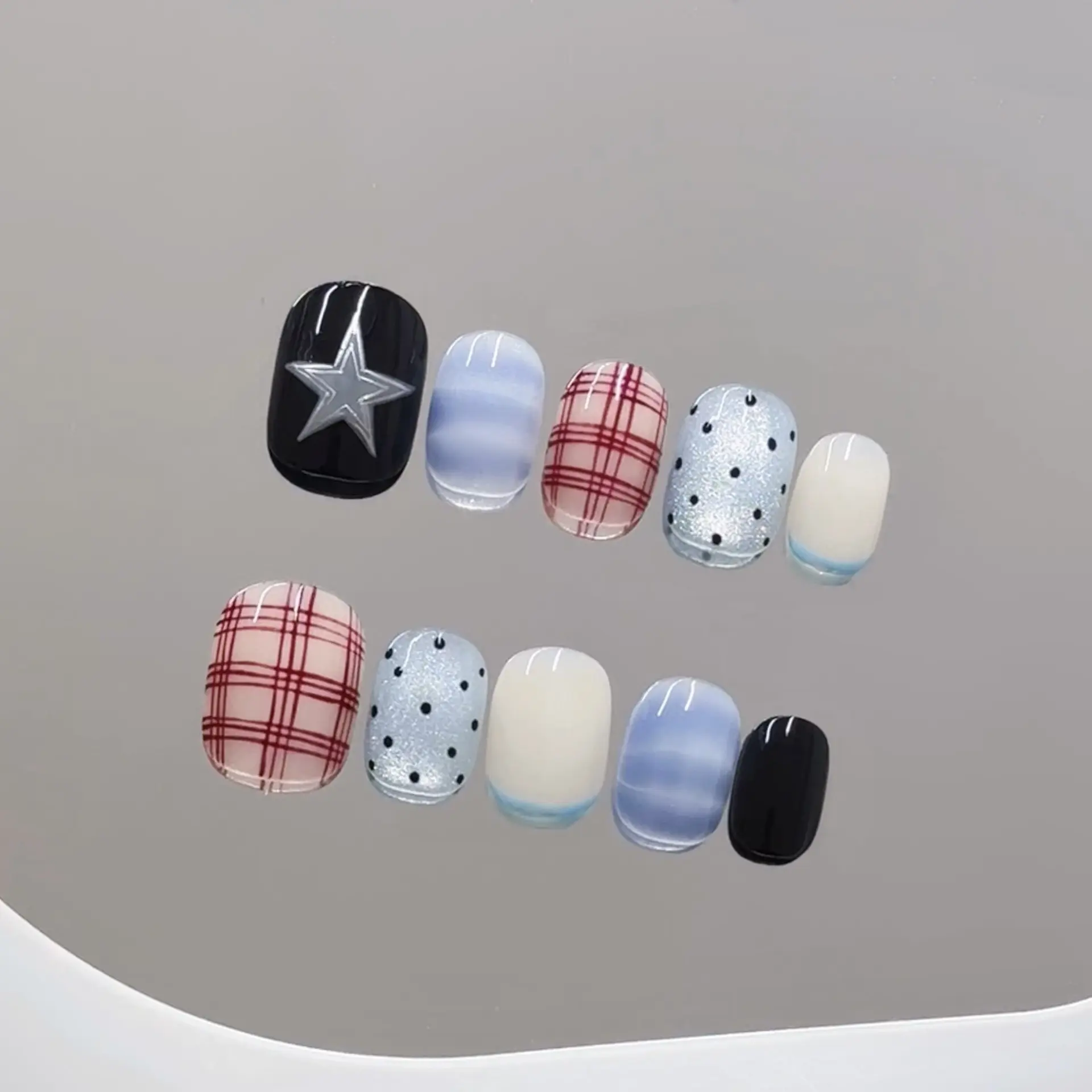 Star Plaid Mix Nails