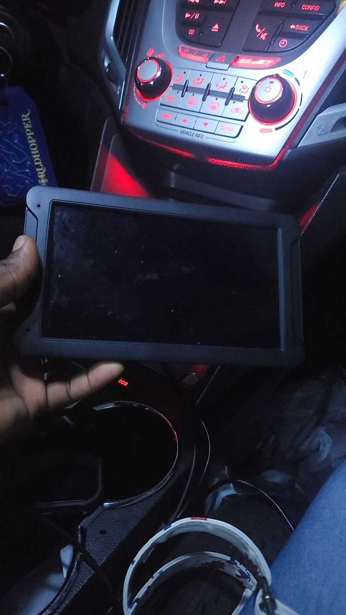 Item: Adjustable support mounting