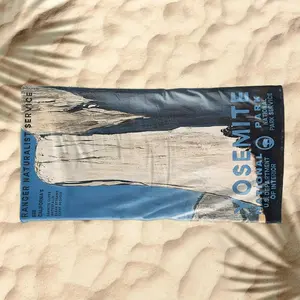 1 piece Yosemite National Park Natural Scenery and Adventure themed beach towel - Modern geometric pattern flannel sofa blanket, suitable for beds and sofas, all-season multi-purpose use, super soft and comfortable, digital printing, non-slip, 100%