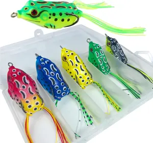 5 count Topwater Frog Lures Sets with  Box Ray Frog Topwater Fishing Crankbait Lures, for sea bass Snakehead Fish, Frog Soft  unaffected by Weed barriers