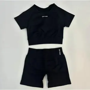 Exclusively Designed for Women: dFyNE Seamless Activewear Set – Comfortable for Sports & Suitable for All Sports Scenarios, Yoga Short-Sleeve Top & Ruched Cuffed Shorts