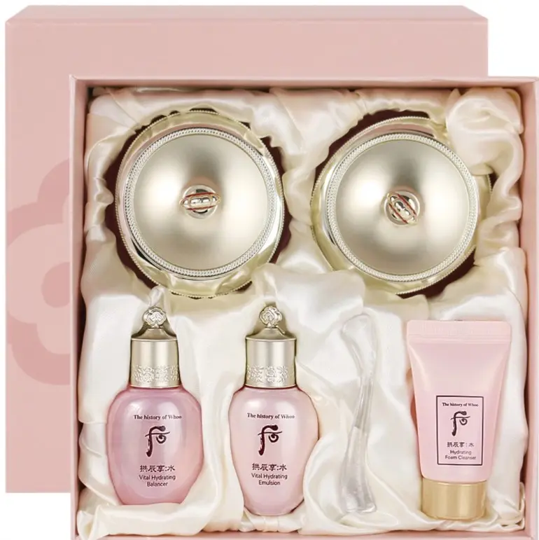 The WHOO Gongjinhyang: Soo Vital Hydrating Cream Duo Set delivers deep, long-lasting hydration
