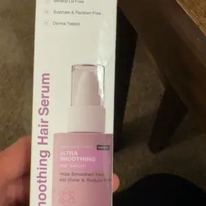 Product Review of Ultra Smoothing Hair Serum – Reduce Frizz & Deep Hydration | Niacinamide + Carbohydrate Complex for Silky, Smooth Hair | Vegan, SLS & Paraben-Free from c**5