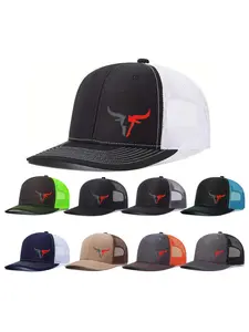 Unisex Baseball Cap with Bull Head Design, Adjustable Trucker Style for Men & Women, Casual Fitted Mesh Hat for All Seasons, Dome Mesh Cap