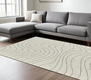 HomeRoots 570065 7 x 10 ft. Abstract Rectangle Area Rug, Cream & Beige