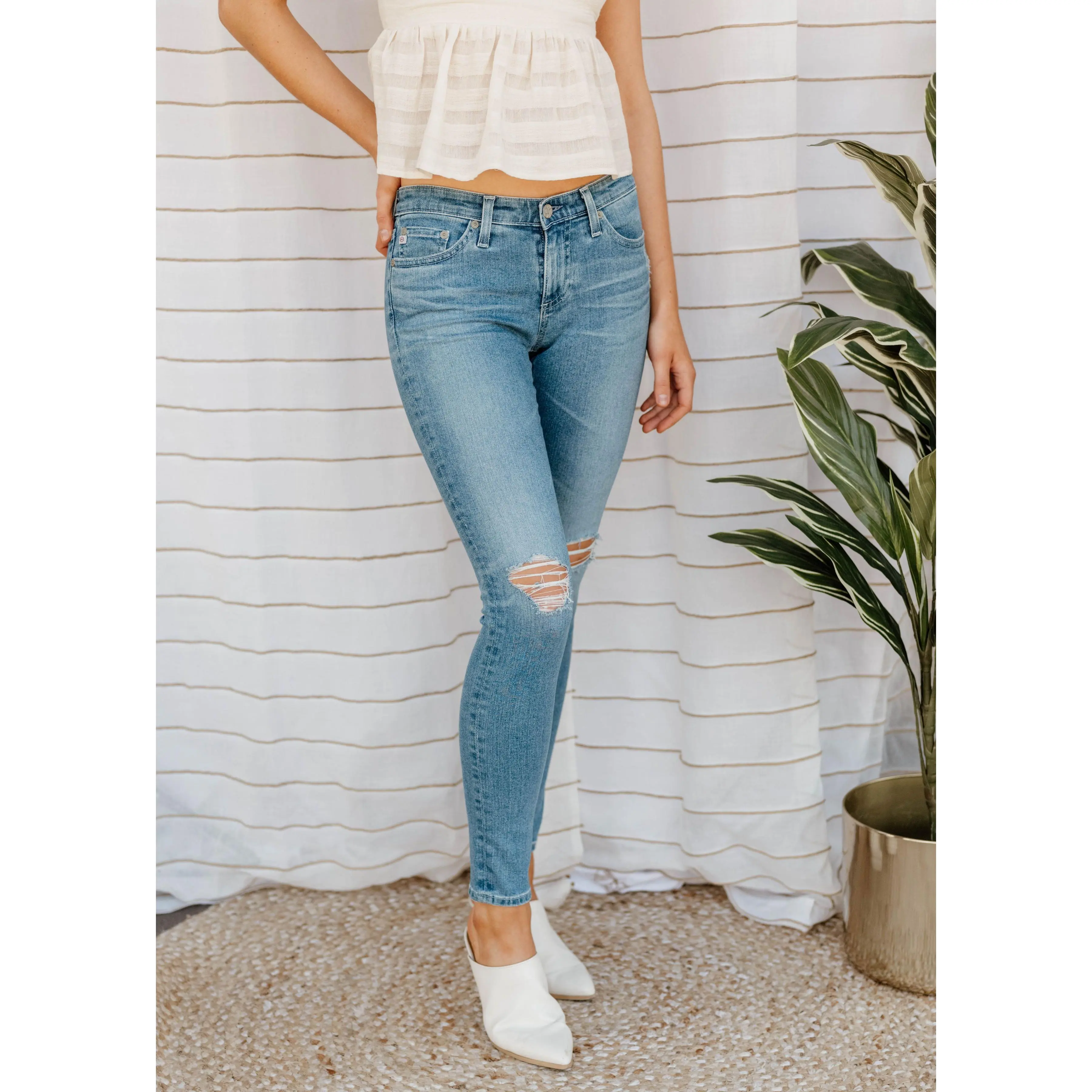 AG Lilah Ankle Skinny