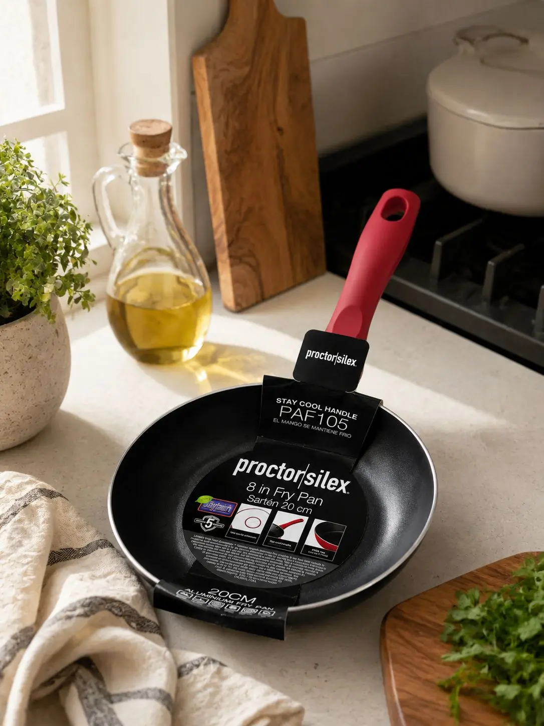 Proctor Silex 8in Compact Aluminum Fry Pan - High-Quality Cookware with a Stay-Cool Handle