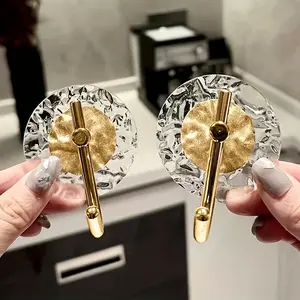 2pcs Golden No-drill Light Luxury Bathroom Hooks, Kitchen Hooks, Home Organizer Hook, Wall Mounted Hook