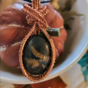Agate in Cooper Pendant