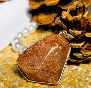 Golden Arusha Sunstone Pendant 925 Sterling Silver Sparkling Natural Crystal