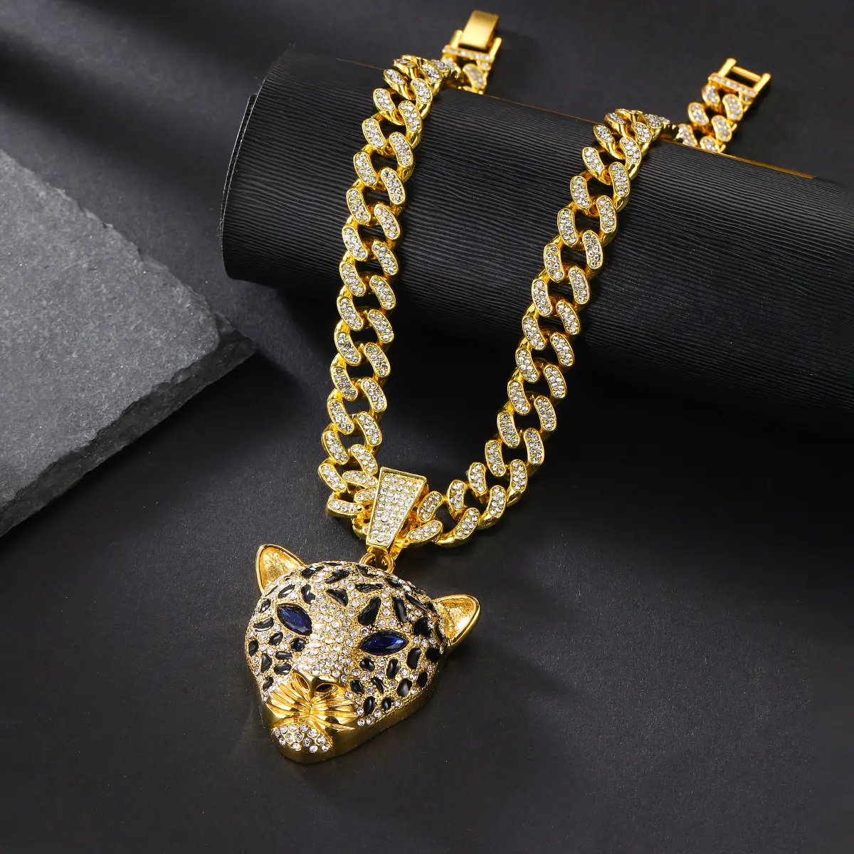 Men's Statement Necklace, Hip Hop Zinc Alloy Cuban Link Chain with Animal Leopard Pendant, Diamond Accents for Daily Wear