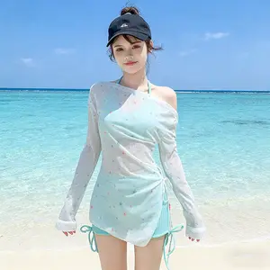 Women's three-piece swimsuit set, high-end, conservative with flat-cut bottoms, perfect for vacation photoshoots, stunning for hot spring vacations