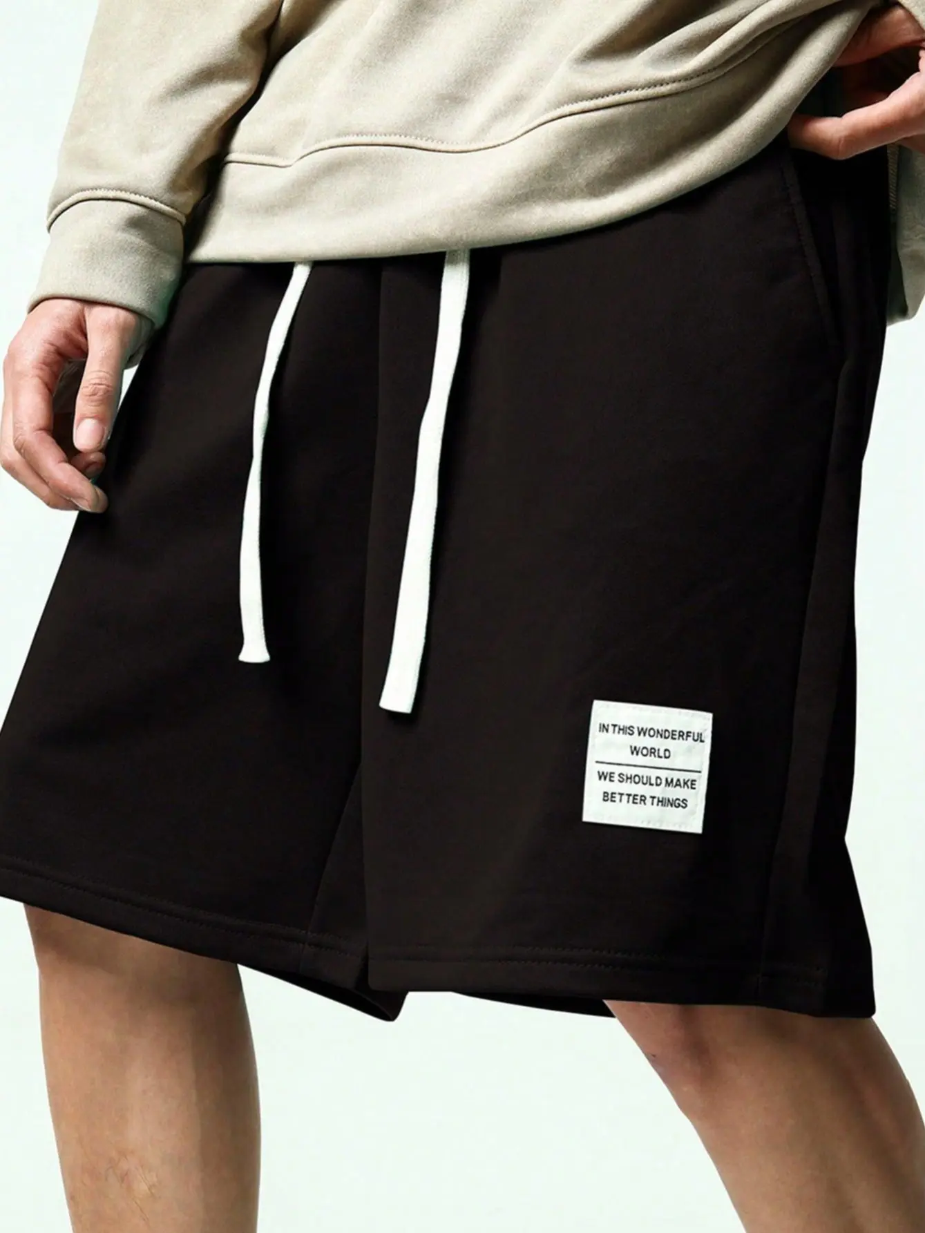 Menswear Men's Solid Color Knee-Length Sweatpants & Shorts - Polyester Clothes with Contrasting Bold White Drawstring Waistband, Bold Slogans Fabric Decoration, Loose-Fit Straight Cut, Suitable for Daily Street Wear