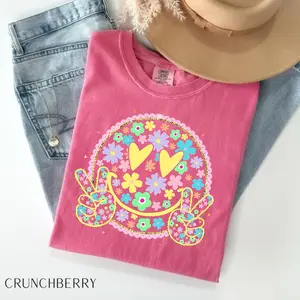 Comfort Colors Retro Groovy Smiley Face T-Shirt, Floral Peace Sign Graphic Cute Tshirt Summer Clothes