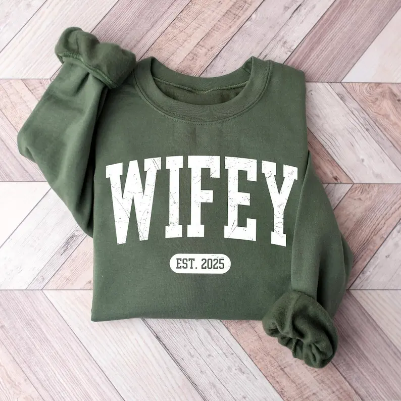 Personalized Wifey Sweatshirt, Bride Sweatshirt, Gift For Bride, Cute Wifey Sweatshirt, Future Mrs, Wife Sweatshirt, Engagement Gift