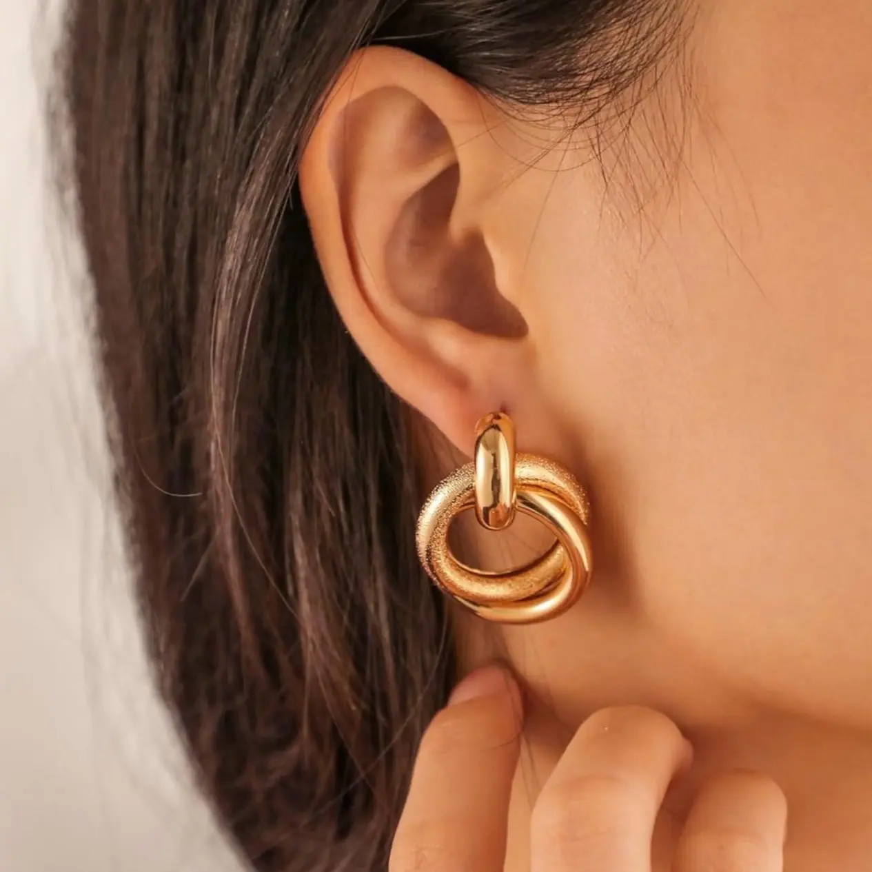 Gold Silver Cricle Statement Hoop Earrings Stud for Women Girls, Designer Aesthetic Doorknocker Dangle Earrings, Minimalist Jewelry Gift
