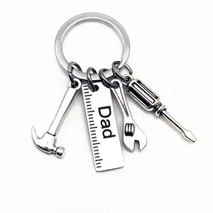 Father’s Day Keychain Gifts for Dad & Papa, Father Daughter Son Gift,  Mens Gifts for Dads, Ideal Father's Day Car Key FashionAccessory