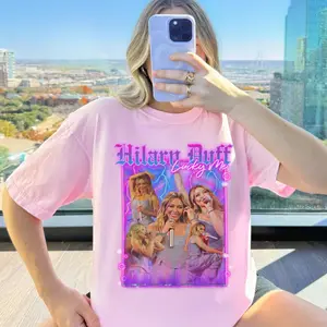 Hilary Duff Lucky Me Tour T-Shirt Y2K Graphic T-Shirt – Front Print Fan Tee Unisex Fit S–5XL